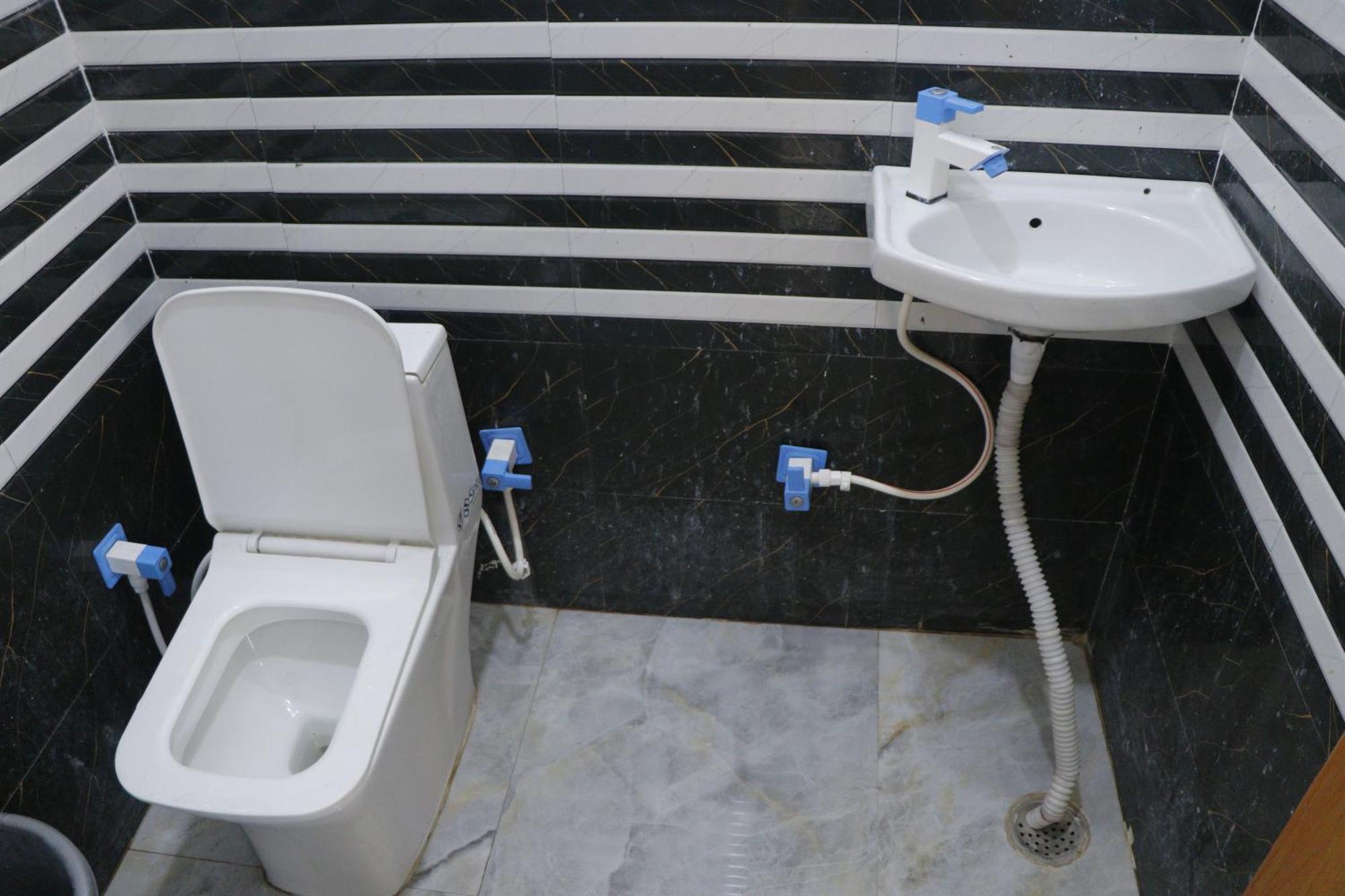 Dolphin Guest House Mathura Exterior foto
